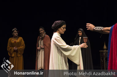 نمایش "نه نه نه" در تماشاخانه مهرگان