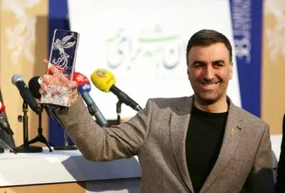 رونمایی از سیمرغ بلورین ساخت ایران / در نشست سی و هشتمین جشنواره فیلم فجر چه گذشت؟