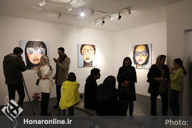 افتتاحیه نمایشگاه نقاشی‌های نیوشا خطیب در گالری فردا