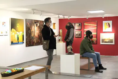 ۴۶ هنرمند در آخرین اتفاق ۹۹ در گالری مژده