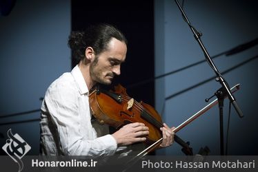 اجراي گروه موسیقی "نفس" به سرپرستی خومه کنته از کشور اسپانیا در سي و سومين جشنواره موسيقي فجر