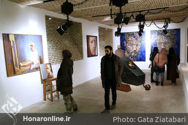 نمایشگاه "چهره / تصویری از خود" در گالری پروژه های آران