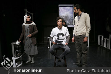 نمایش "دره شیطان" در تماشاخانه ماه حوزه هنری