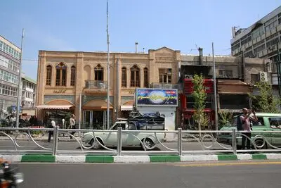  مروری بر ابعاد مختلف پروژه احیای خیابان انقلاب تهران / شکل‌گیری گفتمان در بستر معماری
