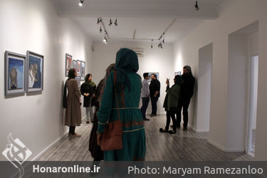 نمایشگاه نقاشی‌های طناز توسلی در گالری هپتا