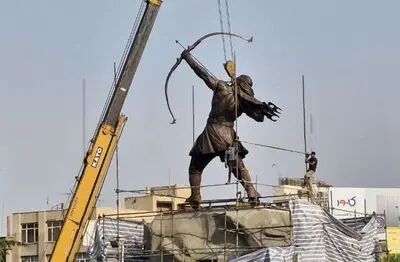 آرش کمانگیر در میدان ونک جانمایی شد