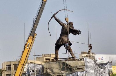 آرش کمانگیر در میدان ونک جانمایی شد