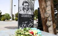 آغاز هفته هنر انقلاب با ادای احترام به مقام شهدا و تجدید پیمان با آرمان‌های امام خمینی(ره)
