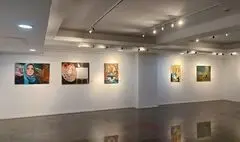 نمایشگاه «هنر در برابر جنگ» با یادی از شهید منصوره عالیخانی افتتاح شد 