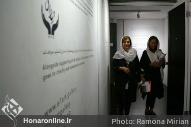 نمایشگاه نقاشی‌های هرمز مه‌منش در گالری ایوان