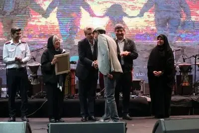 در مراسم تقدیر هنرمندان از آتش‌نشانان جنگ چه گذشت؟