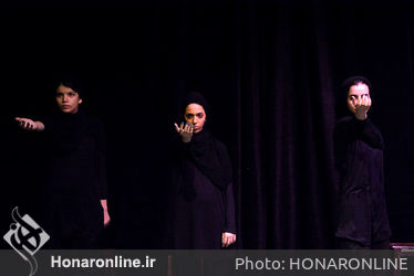نمایش «مصلوب» در تماشاخانه مهرگان