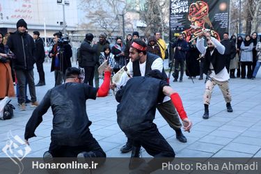 اجرای نمایش‌ «آکوستیک مین» در چهل و یکمین جشنواره تئاتر فجر - پهنه رودکی