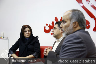 امضای تفاهم‌نامه همکاری میان "هنرآنلاین" و خبرگزاری "آپا" از آذربایجانی