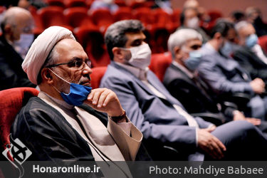 رونمایی از مجموعه آثار هنری رضوی در تالار رودکی