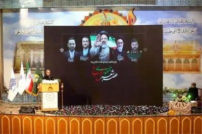 شعرخوانی برای شهیدان خدمت
