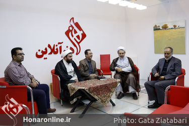 غرفه هنرآنلاین در چهارمین روز بیست و سومین نمایشگاه مطبوعات (1)