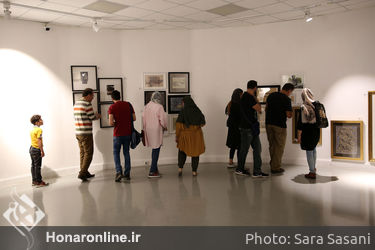 دومین بازار آثار هنری در خانه هنرمندان