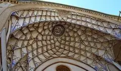 یزدی‌بندی نمونه درخشان تزیینات هندسی در معماری ایران
