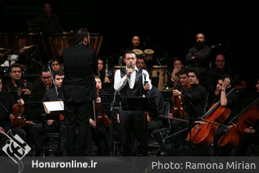کنسرت "نوستالژی" ناصر چشم‌آذر در تالار وحدت