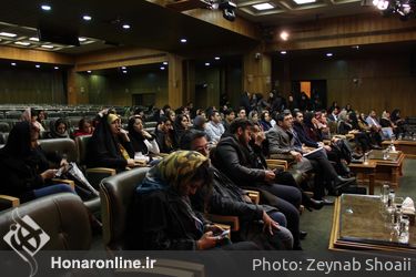 نشست هم‌اندیشی طراحان و تولیدکنندگان بخش طراحی لباس جشنواره فجر