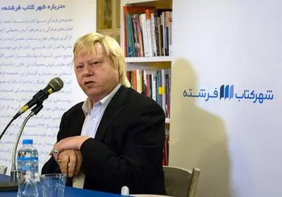 بهشتی: کیارستمی برخلاف ما دنیای اطرافش را نرمال دید / نمایشگاه ˝درخت˝ میزبان علاقمندان کیارستمی شد