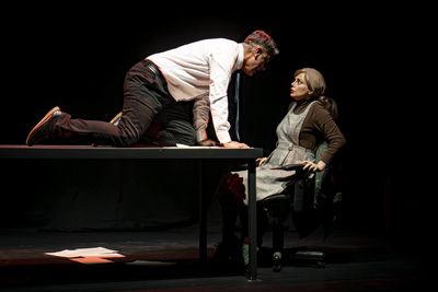 خداحافظی نمایش های «روال عادی» و «والس تصادفی» از تئاتر شهر