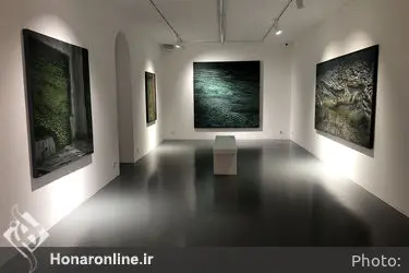 نمایشگاه آثار فلورا فیض‌بخش در گالری اعتماد