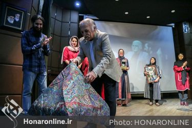 آیین سپاس استاد علی اکبر صادقی به همراه رونمایی از تندیس جشنواره فیلم شاهنامه