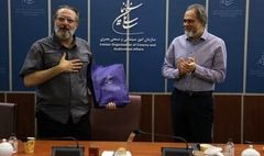 دهکردی در شرایط بحرانی به کمک سینما آمد