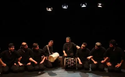 یک نقالی مدرن / نگاهی به نمایش "آرش" به نویسنده و کارگردانی گلچهر دامغانی