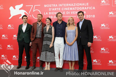 04 Ryan Gosling_ Jason Clark_ Claire Foy_ Damien Chazelle_ Josh Singer_ Olivia Hamilton