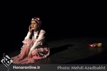 نمایش "نه نه نه" در تماشاخانه مهرگان