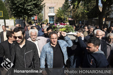 مراسم تشییع پیکر اسماعیل نظری در خانه هنرمندان