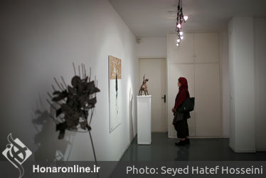 نمایشگاه آثار رضا امیر یاراحمدی در گالری ماه