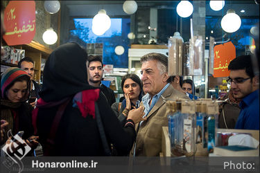 کتاب‌گردی هنرمندان و فرهنگیان در نشر ثالث و چشمه