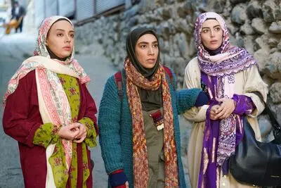 آنونس سریال "نون خ" با بازی سعید آقاخانی و حمیدرضا آذرنگ