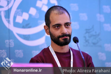 کاوه صباغ زاده در نشست خبری روز اول جشنواره فیلم فجر در کاخ جشنواره
