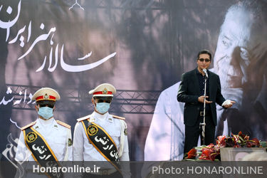مراسم خاکسپاری زنده یاد محمد‌علی کشاورز