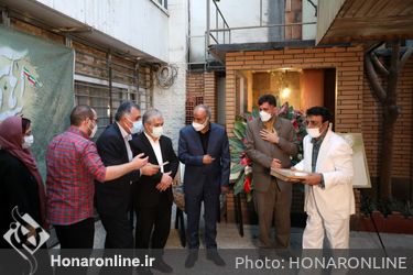مراسم تجلیل از هنرمندان پیشکسوت ایثارگر