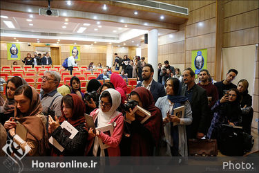 دیدار و گفت و گو با آیدین آغداشلو در کتابفروشی آینده