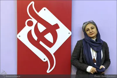 حمایت از آثار ادبی چندان دل‌خواه حامیان مالی نیست / نویسنده‌ها گمنام‌ترین قشر عالم بشریتند / روایت افروز فروزند از مسابقه نمایشنامه‌نویسی امضاء