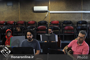 تمرین ارکستر سازهای ملی به رهبری فرهاد فخرالدینی