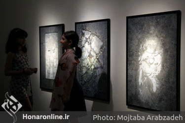 نمایشگاه عکس های امین طلاچیان با عنوان "قطعه 41 " در گالری اُ