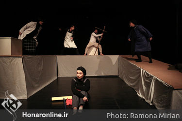 نمایش "پادشاه میمیرد" در تماشاخانه دیوار چهارم