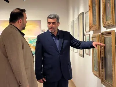 بازدید مدیرعامل بنیاد رودکی‌ از آثار هنرمندان پیشکسوت در فرهنگ سرای نیاوران 