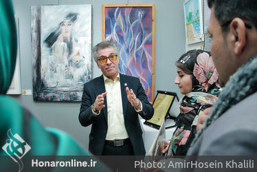 نمایشگاه گروهی با عنوان «درمیان کاغذ پاره‌ها» در گالری انتظامی