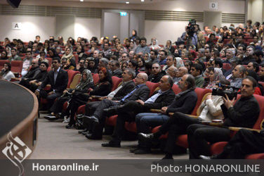 دیدار علی مرادخانی معاون امور هنری وزارت ارشاد با شهرام ناظری در حاشیه کنسرت خیریه