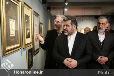 بازدید وزیر فرهنگ از نمایشگاه پانزدهمین جشنواره هنرهای تجسمی
