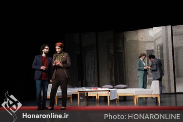 نمایش "دروغ" در سالن استاد ناظرزاده کرمانی